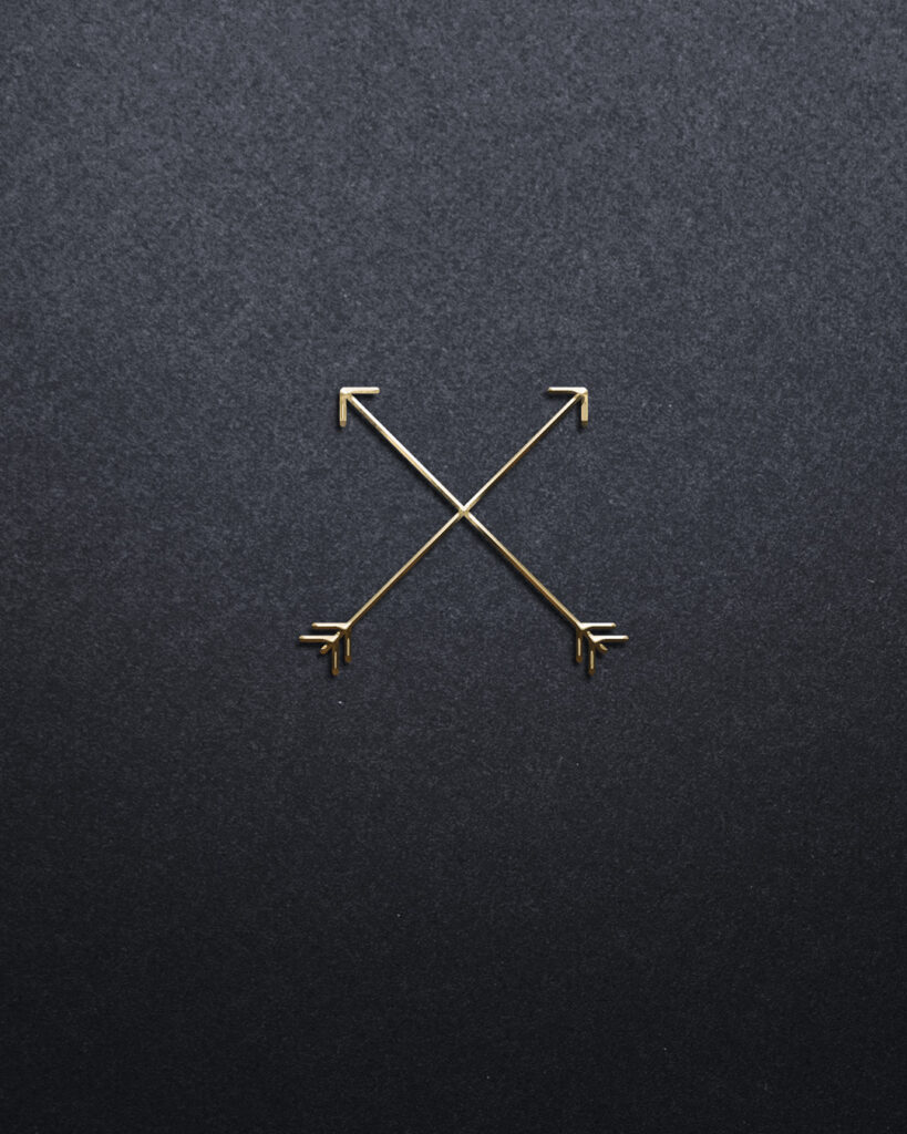 signs-for-yacht-logos-wind